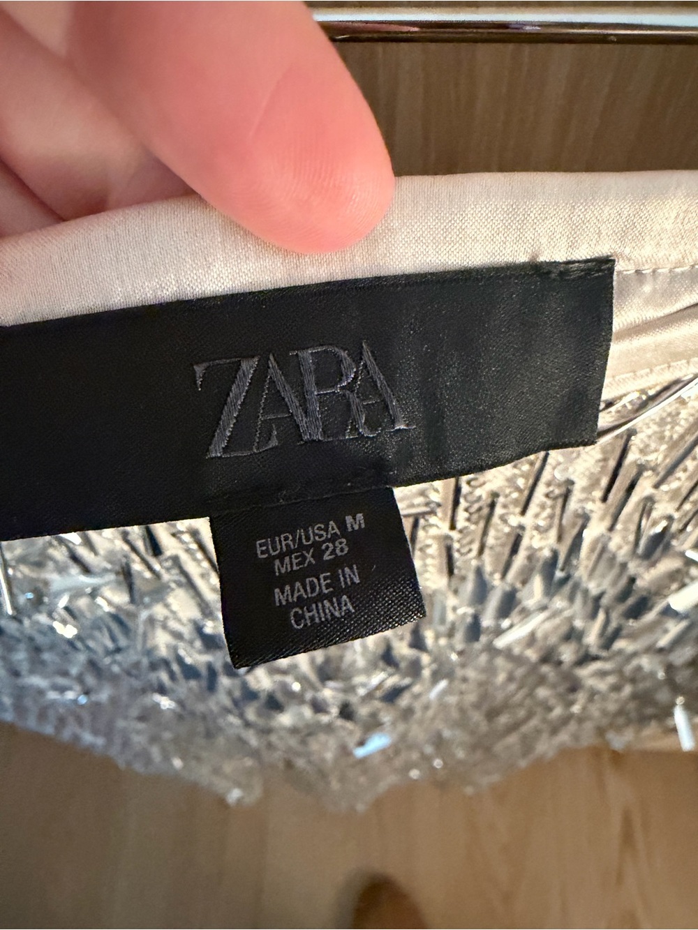Zara Silver Sequin Pencil Skirt, never worn - Picture 5 of 5